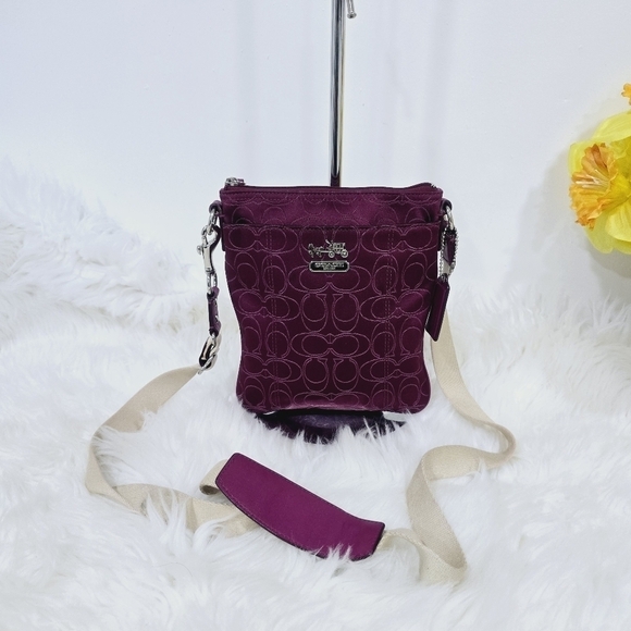 Coach purple crossbody bag medium - Picture 1 of 16